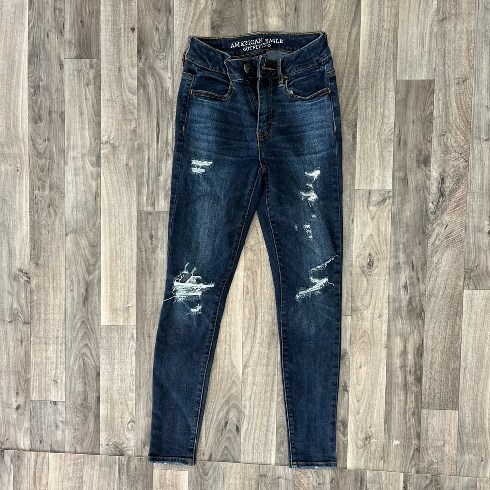American Eagle 0 short skinny ripped jeans high rise jegging